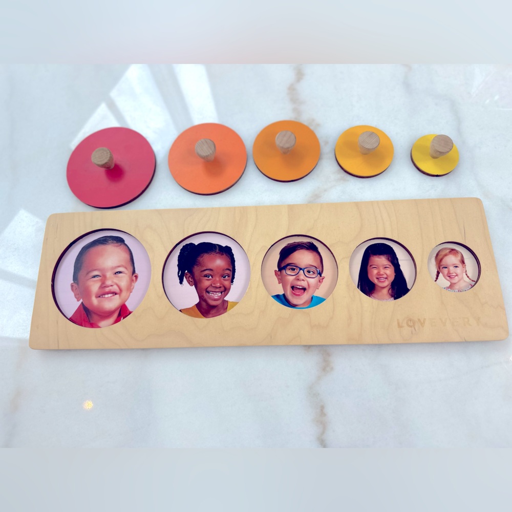 Lovevery Circle of Friends Puzzle